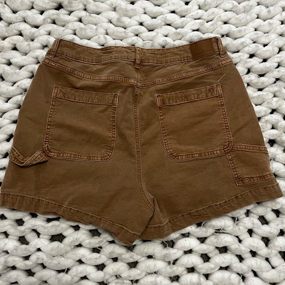 American eagle cargo short khaki highest rise 90’s boyfriends short size 14